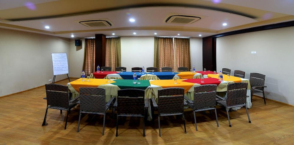 Hotel Royal Palm Udaipur Dış mekan fotoğraf