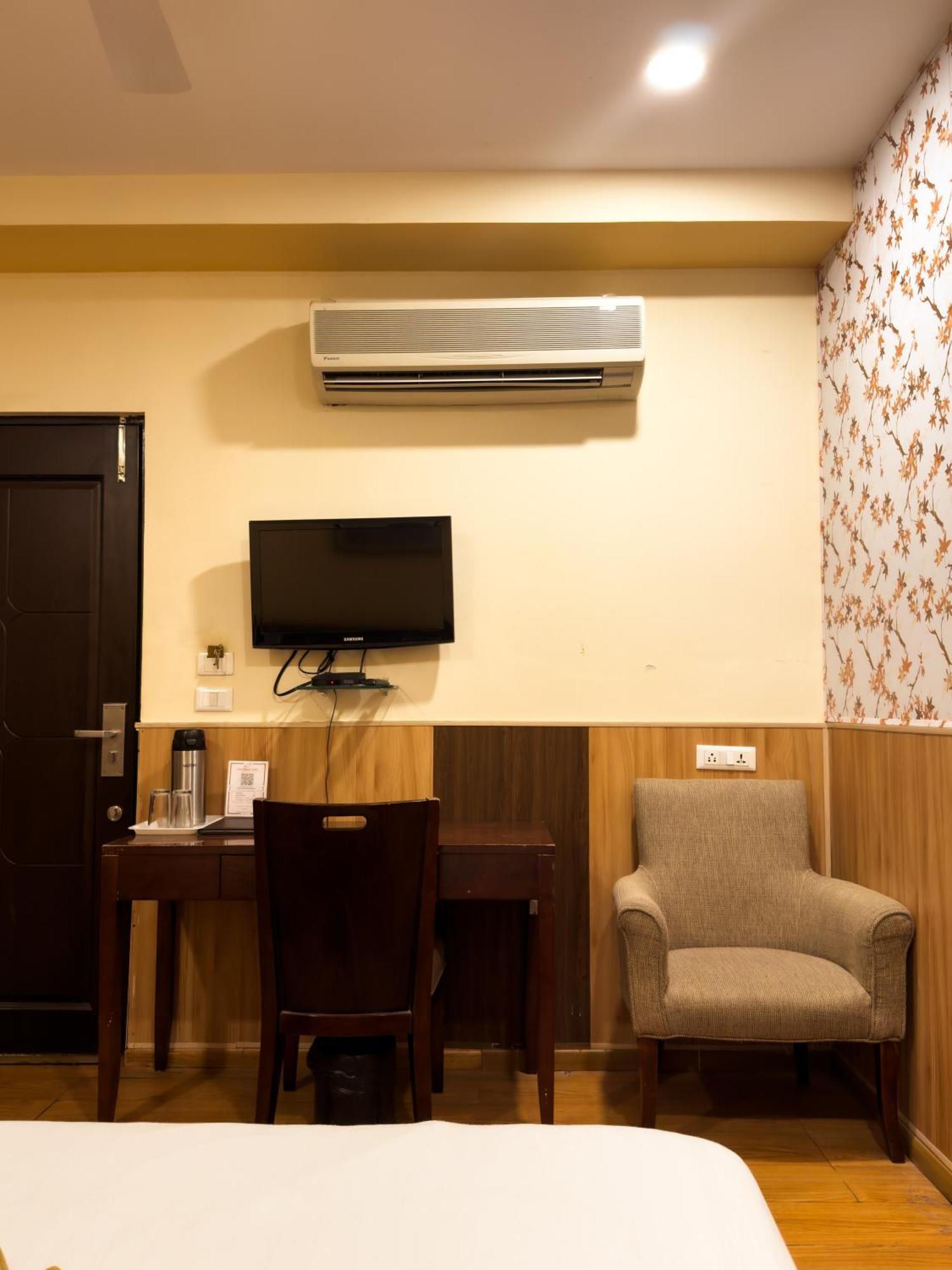 Hotel Royal Palm Udaipur Dış mekan fotoğraf