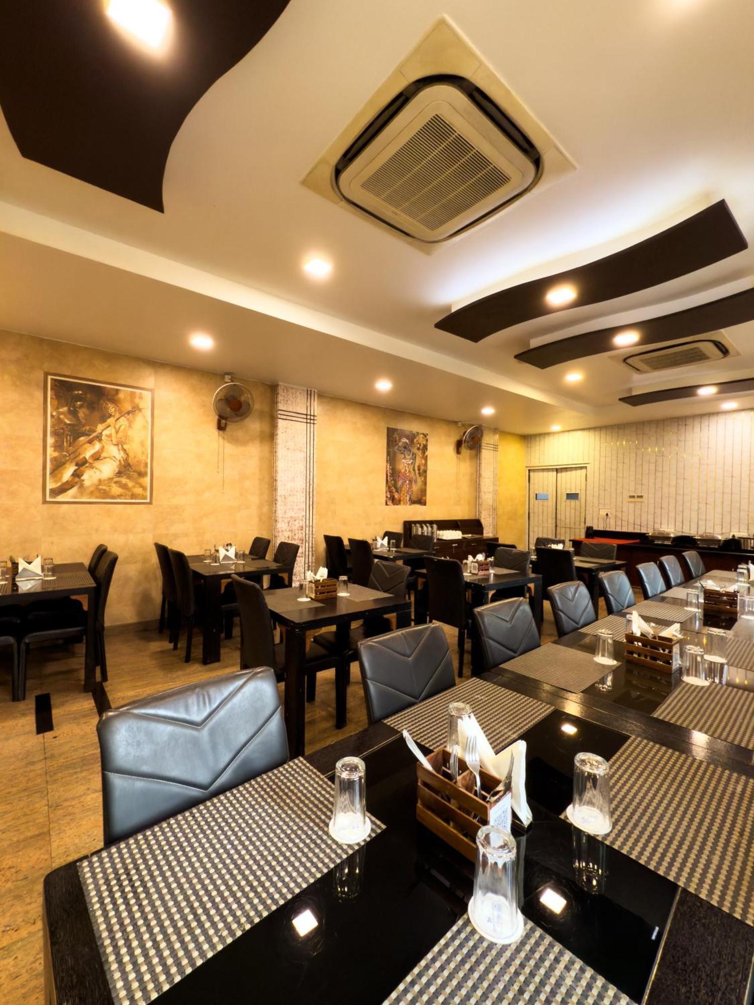 Hotel Royal Palm Udaipur Dış mekan fotoğraf