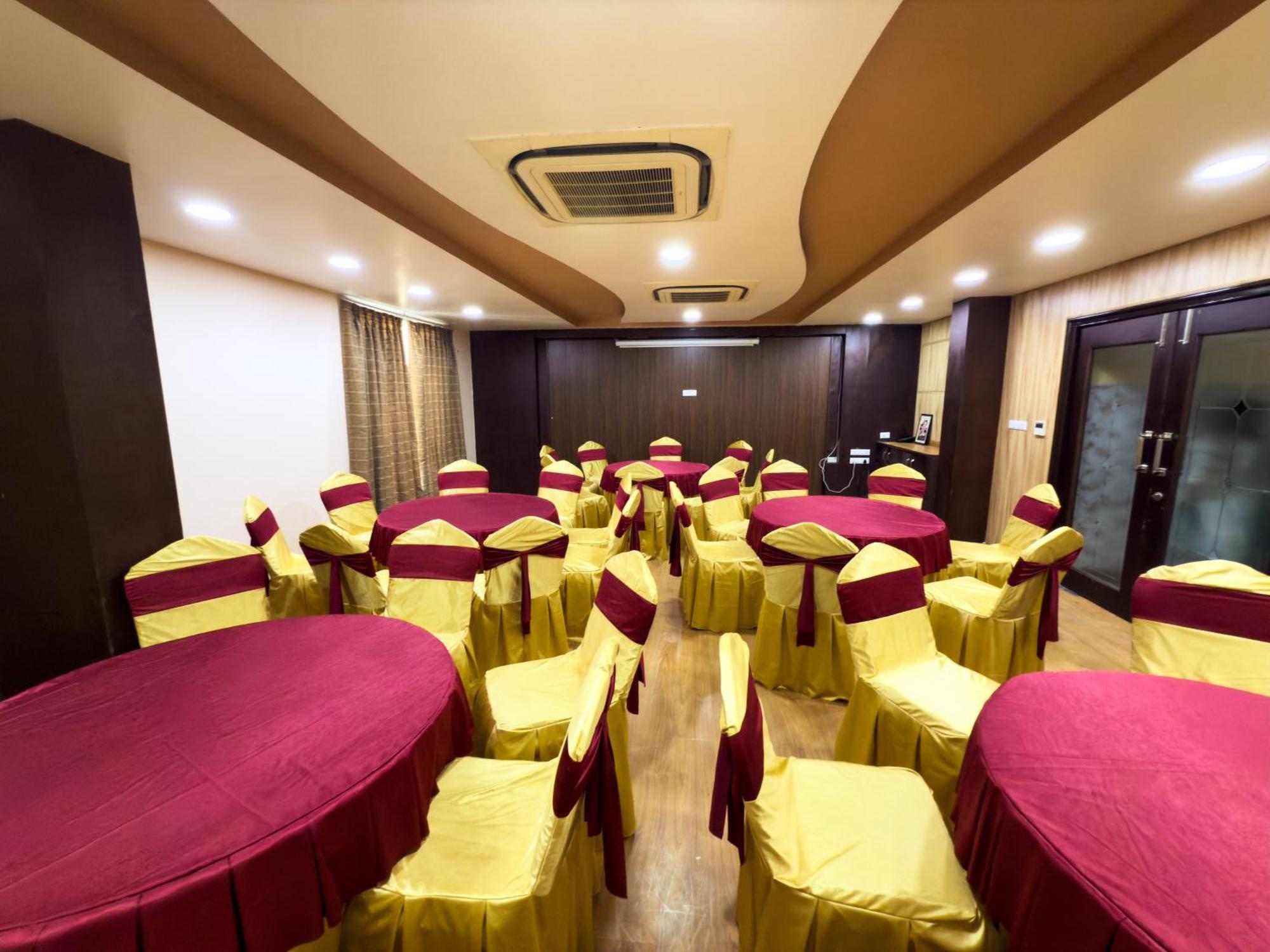 Hotel Royal Palm Udaipur Dış mekan fotoğraf