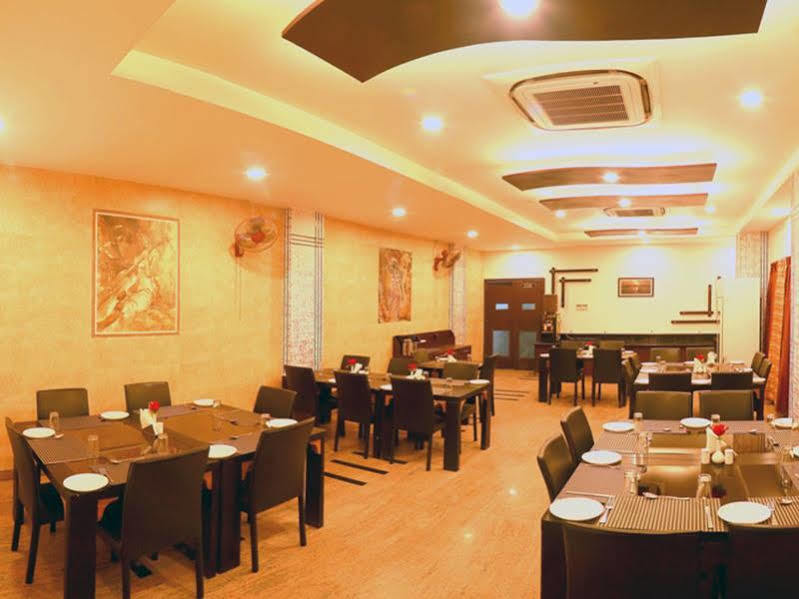 Hotel Royal Palm Udaipur Dış mekan fotoğraf
